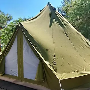 Glamping Bell Tent Robinson Ljubac (Zadar)