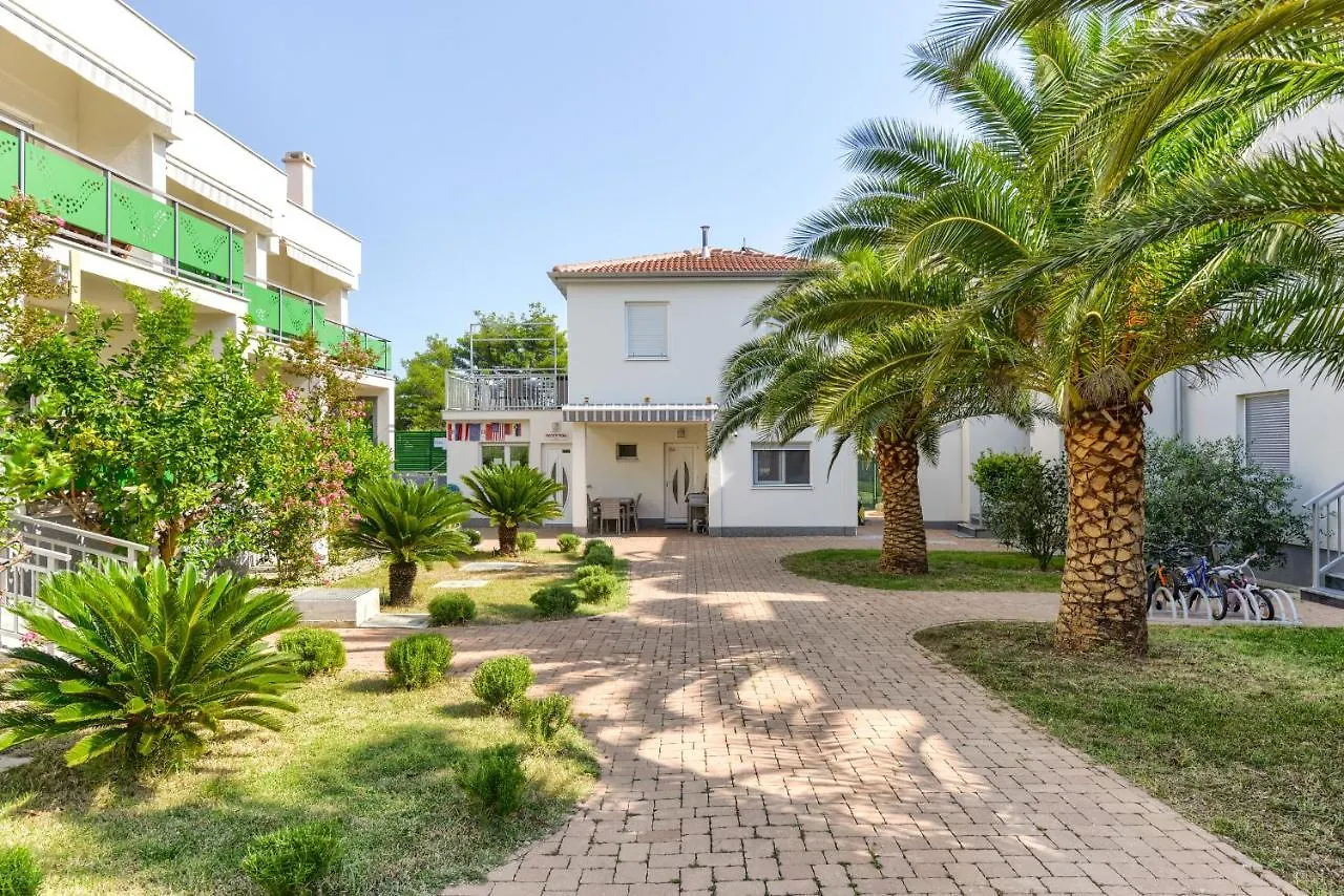Batimat Apartments Ljubac  Croatia