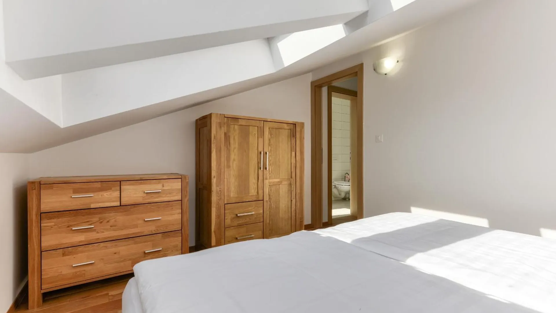 Batimat Apartments Ljubac  Croatia